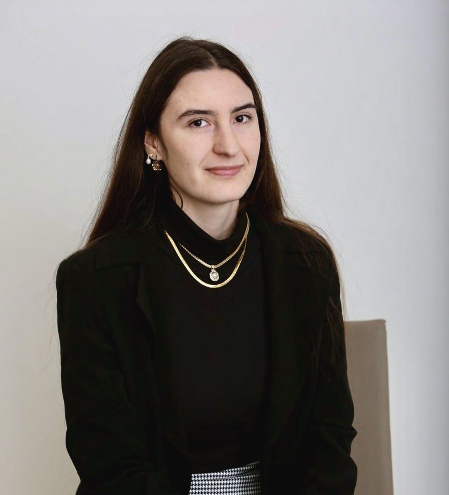 Portrait de Maître Anne-Chiara Esnault, avocate à Paris